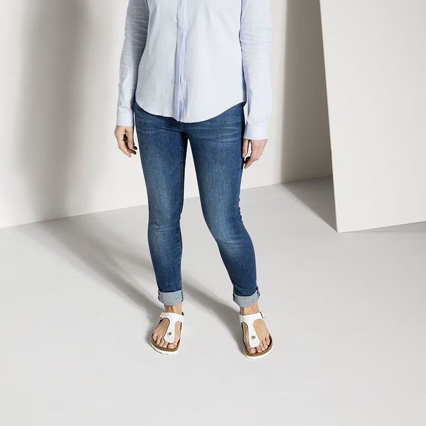 Birkenstock Gizeh Patent Sandals White Regular Fit