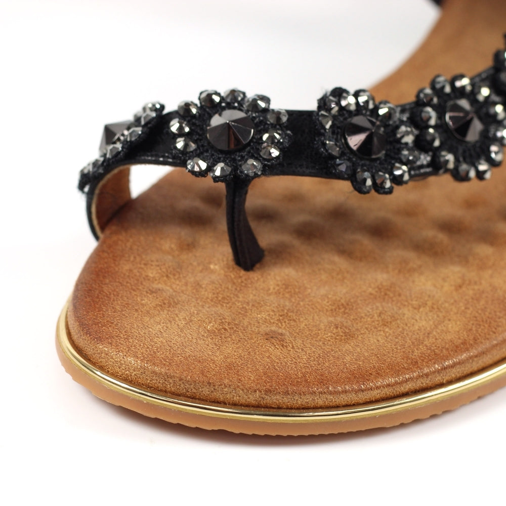 Womens Lunar Charlotte II Soft Footbed Toe Post Womens Sandals Black