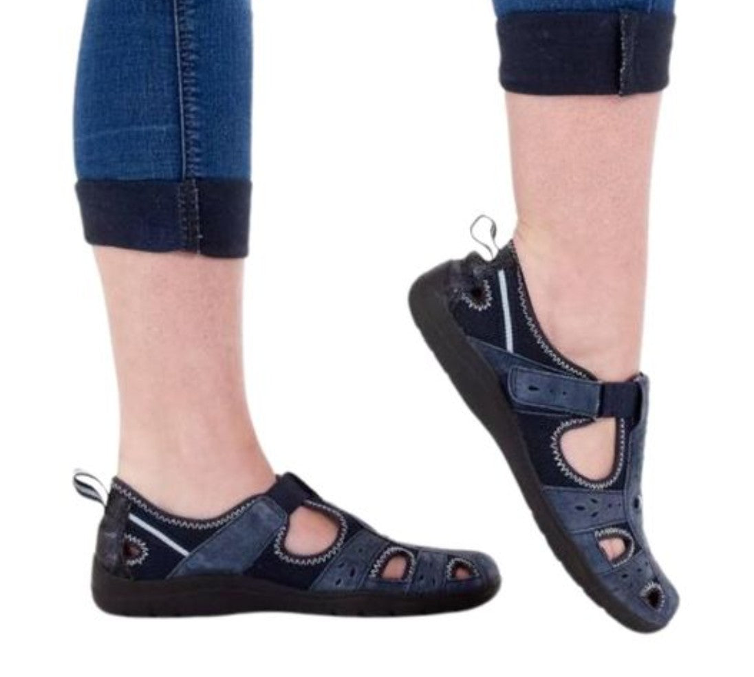 Womens Free Spirit Cleveland Walking Sandals Navy