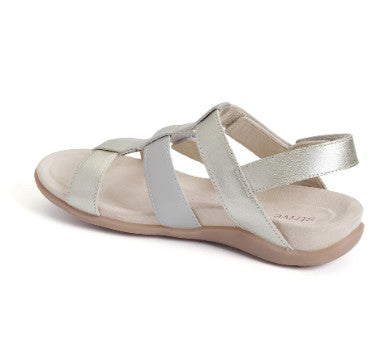 Womens Cassis Sandals Gold