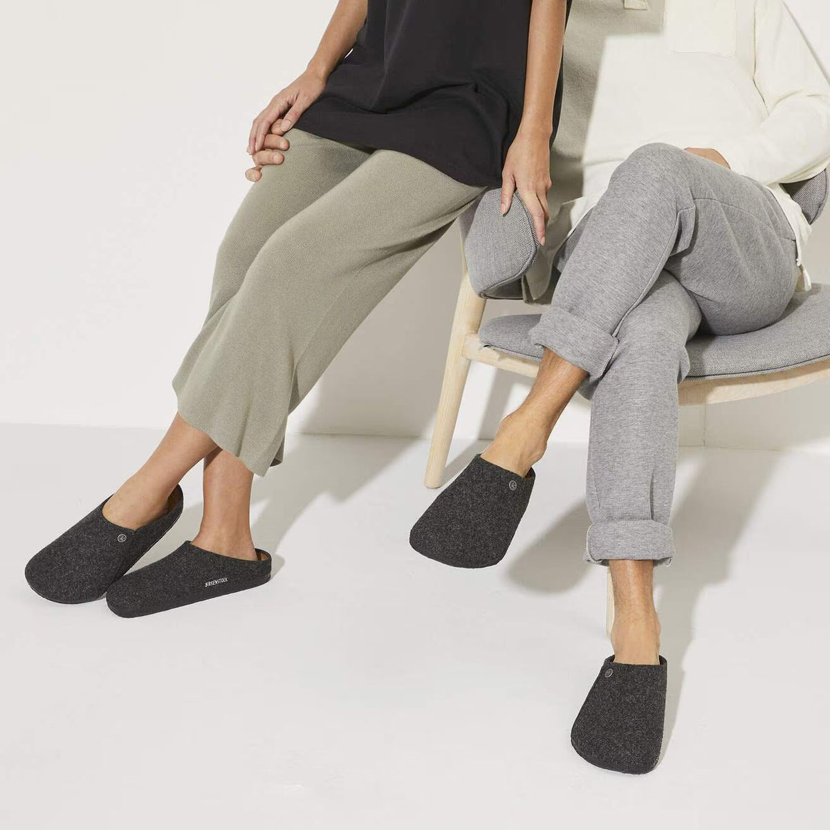 Birkenstock Zermatt Cork Latex Footbed Slippers Dark Anthracite Grey Regular Fit – detail view