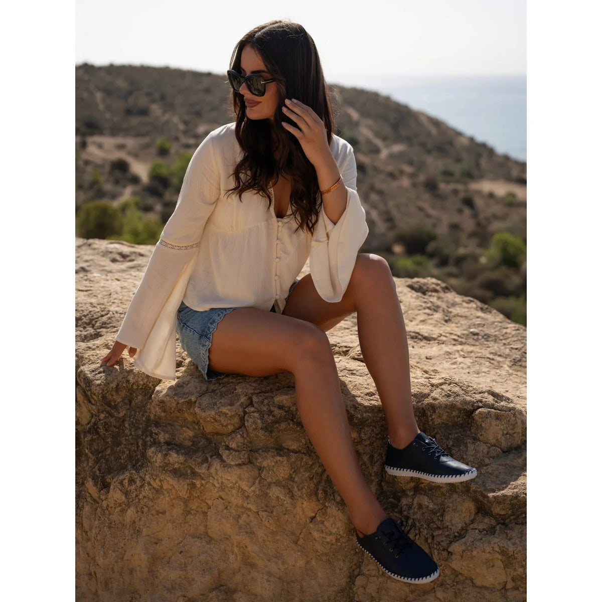 Womens Lunar St Ives Leather Casual Trainer Navy